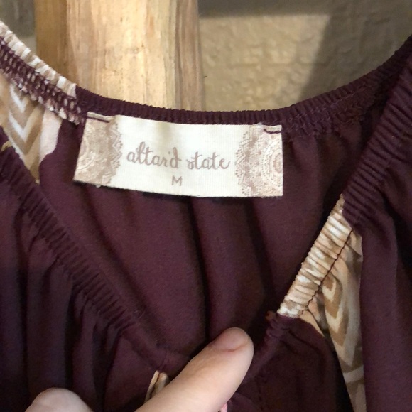 Off the shoulder burgundy top - Picture 3 of 3